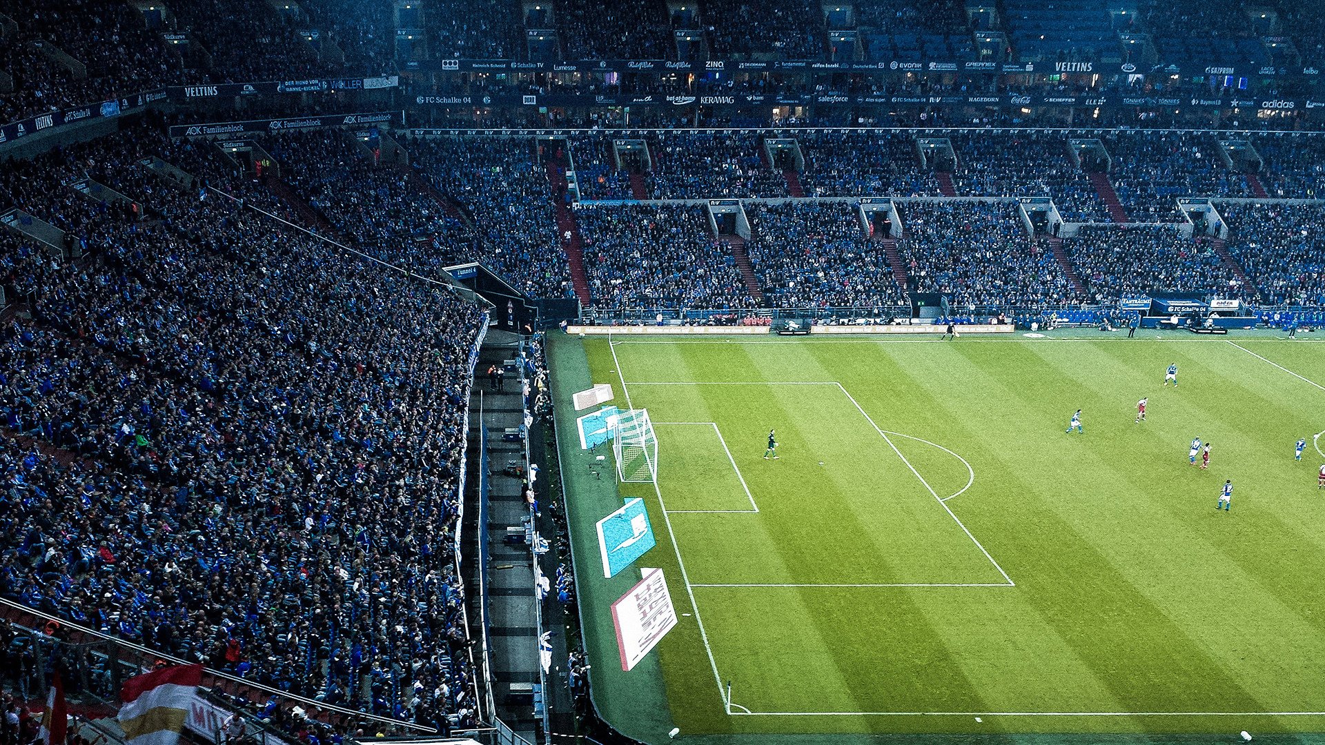 开云下载-奥运周期关键战之夜，范戴克关键制胜，当个人英雄主义照亮集体征途  第2张